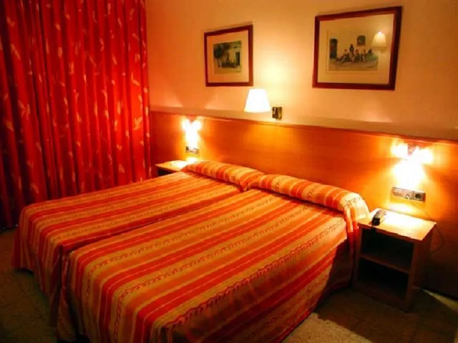 Hotel Mar Ski Бланес