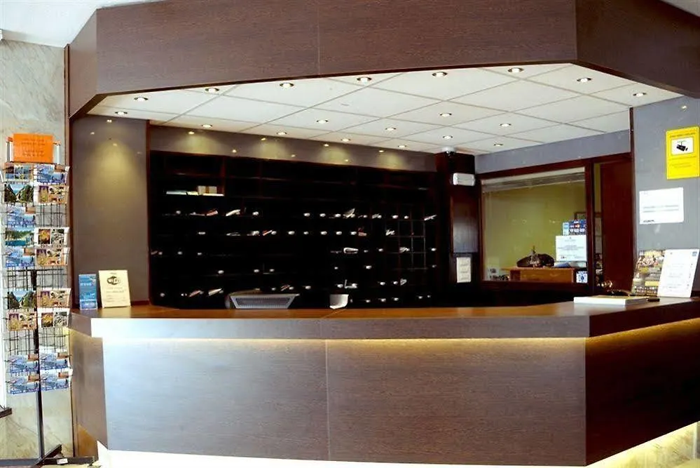 Hotel Mar Ski Бланес